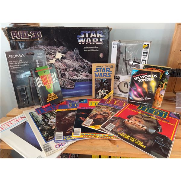 Star Wars Lot: Puzz-3D, Mandalorian Helicopter, Magazines, Books
