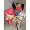 Image 4 : Lot: LEGO Classic 11032 Set, Marilyn Monroe Puzzle, Magazines, and Comics