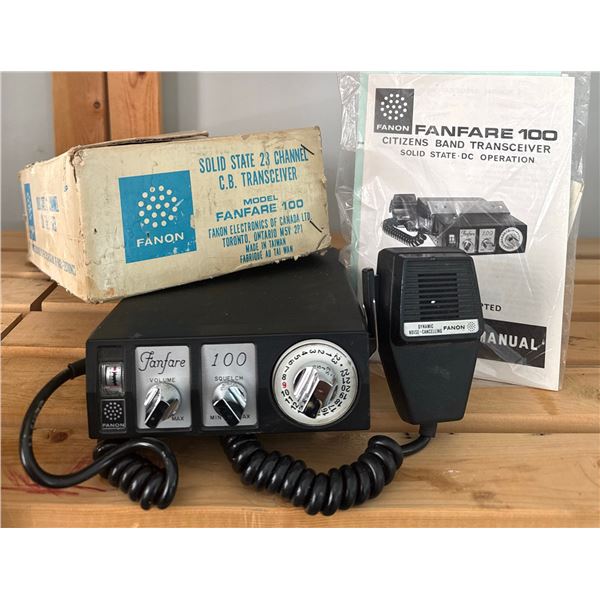 Fanon Fanfare 100 CB Transceiver with Microphone and Box