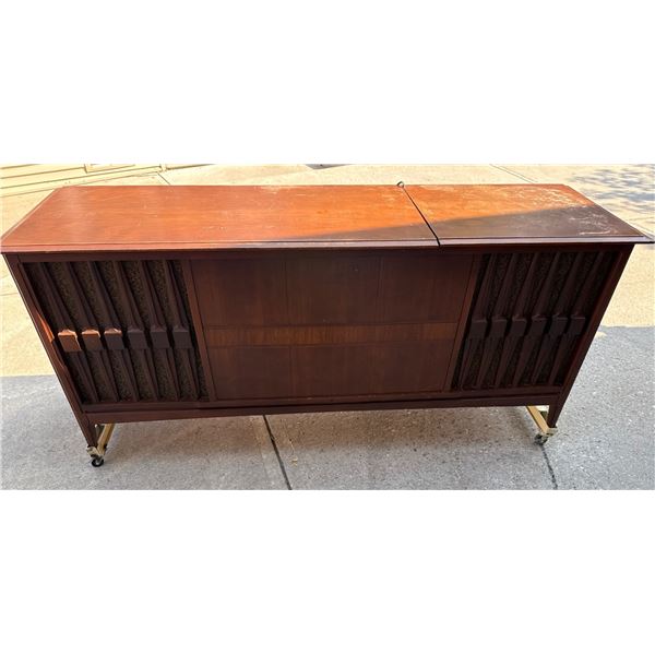 Silvertone Solid State Console Stereo With Reel-to-Reel and Turntable