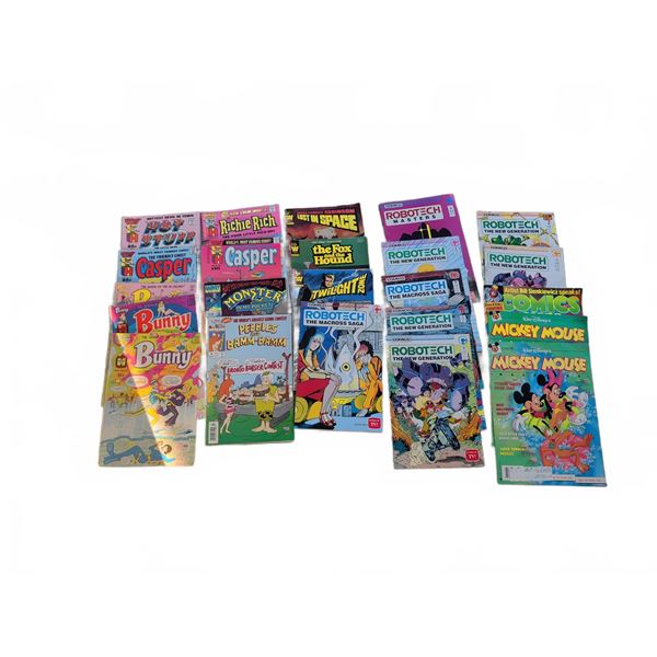 16 Comic Books Including Robotech, Casper, and Disney
