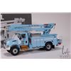 Image 2 : 1st Gear 1:34 scale die cast International 4400 High Performance Truck