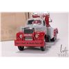 Image 4 : 1st Gear 1:34 scale die cast 1960 B-61 Mack Tow Truck