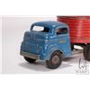 Image 2 : Vintage 1950/60's era Structo Steel Cargo Company pressed steel semi-truck and trailer,19" in length