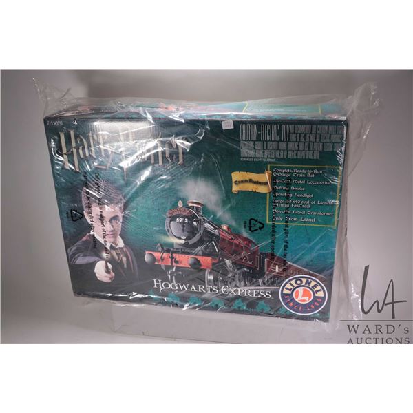 Lionel Trains O gauge Harry Potter Hogwarts Express electric train set no. 7-11020, new in box