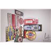 Image 1 : 8 assorted reproduction metal wall signs and thermometers, various sizes and themes