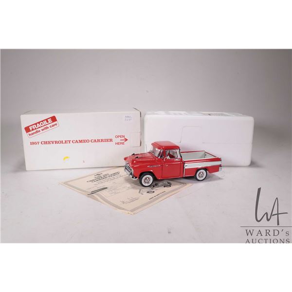 Danbury Mint limited edition 1: 24th scale die cast 1957 Chevrolet Cameo Carrier