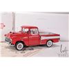 Image 2 : Danbury Mint limited edition 1: 24th scale die cast 1957 Chevrolet Cameo Carrier