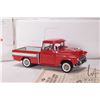 Image 4 : Danbury Mint limited edition 1: 24th scale die cast 1957 Chevrolet Cameo Carrier