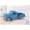 Image 2 : Danbury Mint limited edition 1: 24th scale die cast 1958 Chevrolet Apache