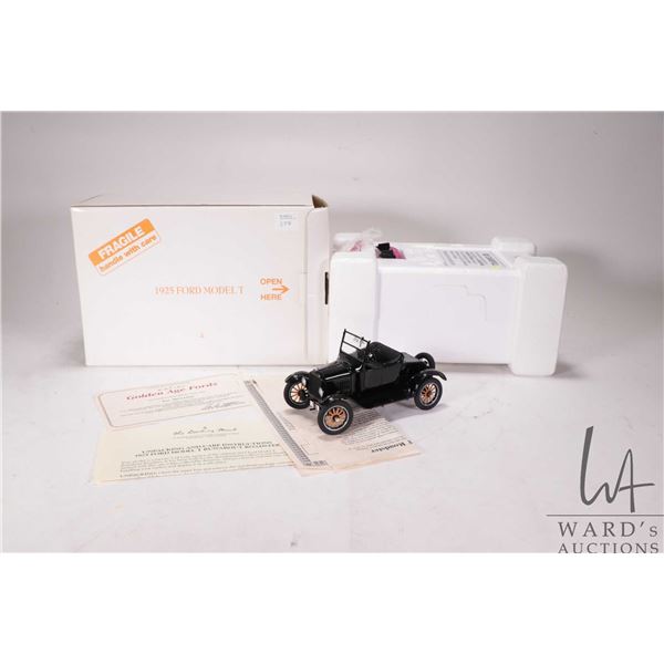 Danbury Mint limited edition 1: 24th scale die cast 1925 Ford Model-T