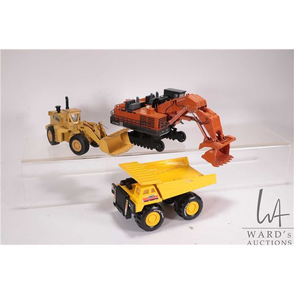 Selection of industrial die cast toys including a Hitachi EX8000 scoop shovel, note: missing tracks,
