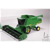 Image 2 : ERTL 1/25 scale die cast John Deere 9500 Combine harvester with interchangeable heads