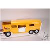 Image 3 : Vintage pressed tin ERTL Vista Dome Horse Van truck and trailer