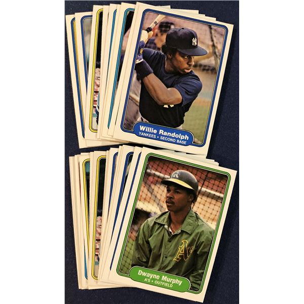 1982 FLEER BASEBALL COLLECTION (25)