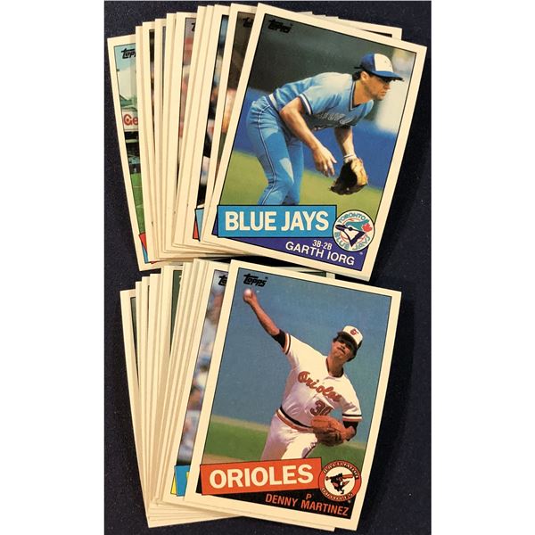 1985 TOPPS BASEBALL COLLECTION (25)