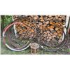 Image 1 : Metal Wagon Wheel Rims and Decorative Lantern