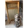 Image 1 : Dominion Glass Washboard and Beacon Railroad Lantern