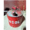 Image 3 : Ribbed Metal Gasoline Cans with Handles