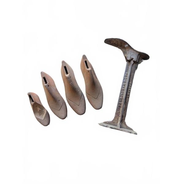 4 Cast Iron Shoe Forms with Eclipse Shoe Anvil (1894 Patent)