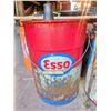 Image 2 : Vintage Esso and Royalite Metal Oil Cans