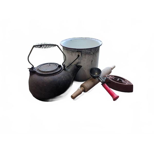5 Assorted Vintage Kitchen Tools