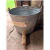 Image 3 : Vintage Farm Dairy Equipment