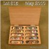 Image 1 : Set of ten Western commemorative pocket knives in  wood case in overall good condition including  Ho
