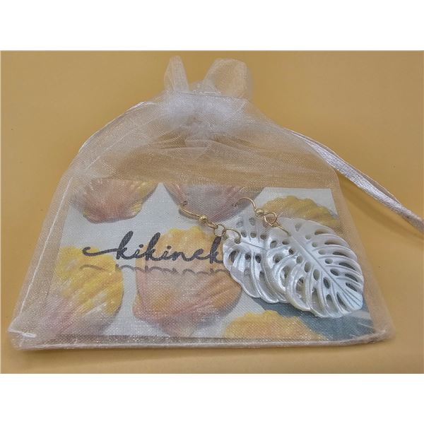 Mother of Pearl Monstera Leaf Dangle Earrings