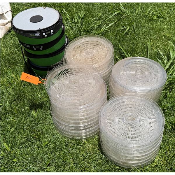 HerbsNOW Automatic Dryer w/ Multiple Plastic Drying Trays