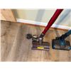 Image 4 : Dyson & Shark Stick Vacuums