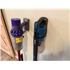 Image 5 : Dyson & Shark Stick Vacuums