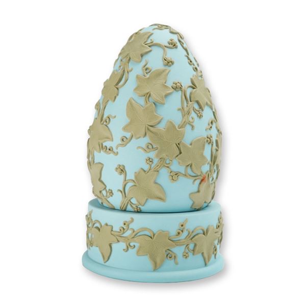 Wedgwood Signed P.E. Harper Ivy Leaf Embossed Jasperware Egg and Pedestal Base