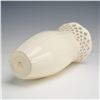 Image 3 : Lenox Porcelain Reticulated Large Vase, Venetian Lace