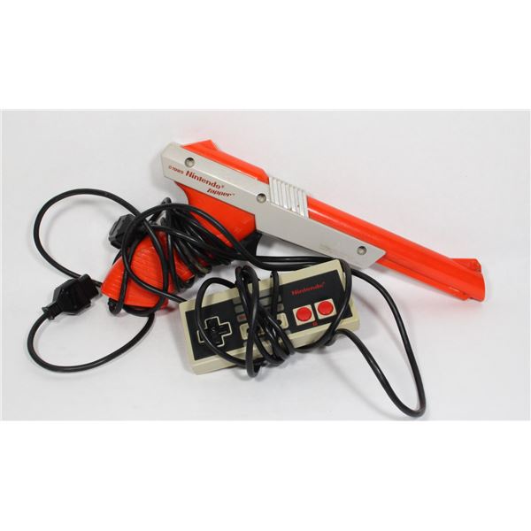 #304 Nintendo NES Controller and Zapper Gun