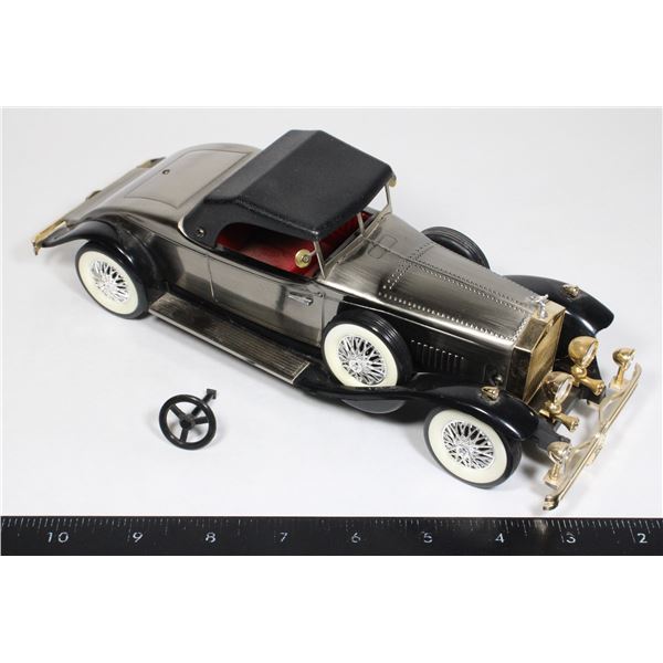 #712 1970's Japanese Novelty Vintage Car Radio