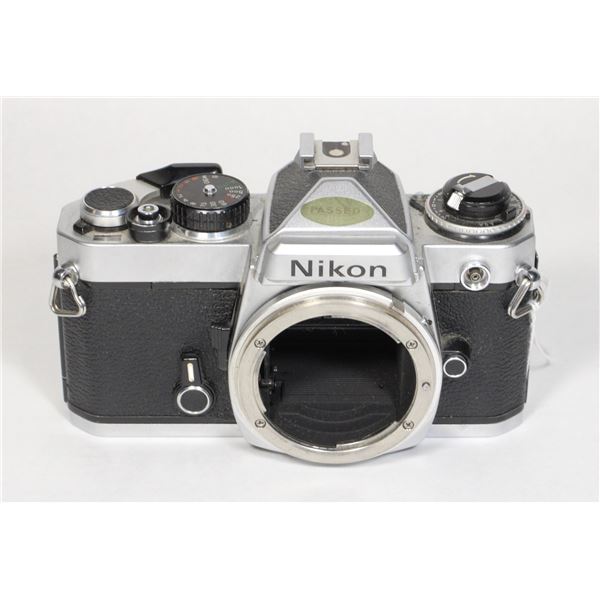 #720 Nikon FE SLR 35MM Camera 1978-1983