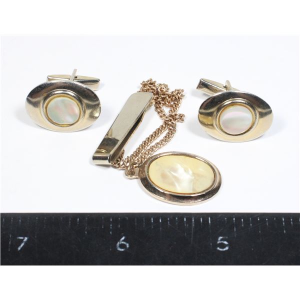 #856 Vintage Men's Tie Clip and Cufflink Set