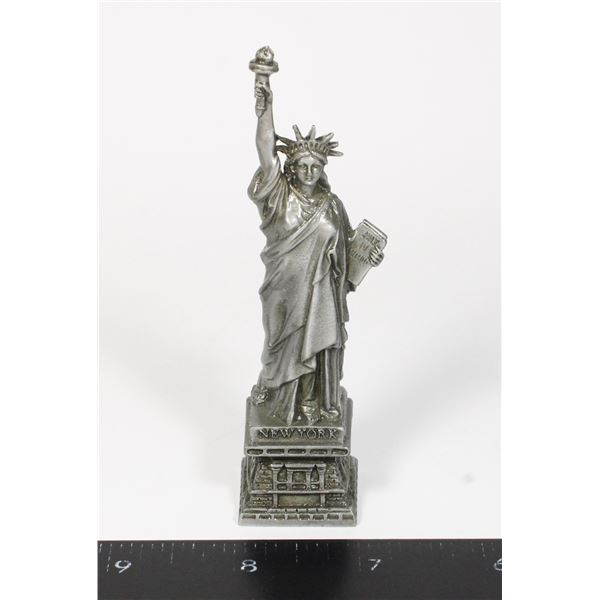 #869 New York Lady Liberty Tourist Statue Torkia
