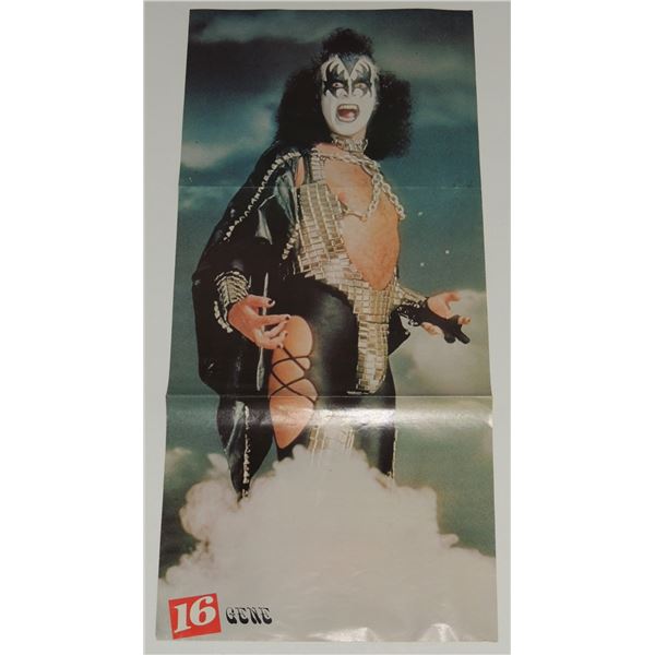 #895 16 Magazine Gene Simmons Poster Insert