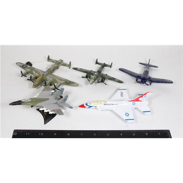 #960 Lot of 5 Military Diecast Planes WW2 / Jet