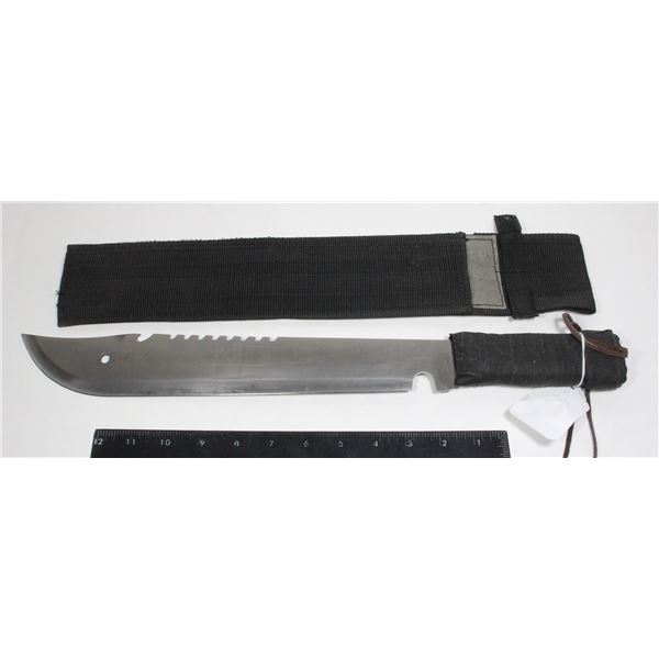 #1024 Large Machette 440 in Scabbard worn