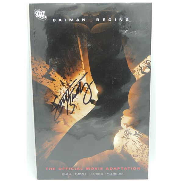 #1118 Signed w/COA Detective Comics Batman Begins