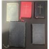 Image 2 : Ephemera Lot: Vintage Bibles, Handkerchiefs, Etc