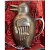 Image 3 : 62-Piece Art Deco Silver Plated Penguin Jug and Barware Set