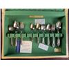 Image 5 : 1847 Rogers Bros. Community Silverplate Flatware Set in Box