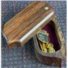 Image 18 : Collectibles Lot With Decorative, Jewellery, and Trinkets