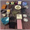 Image 1 : Collectibles Lot With Decorative, Jewellery, and Trinkets