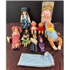 Image 1 : Dolls with Mixed Outfits and Accessories