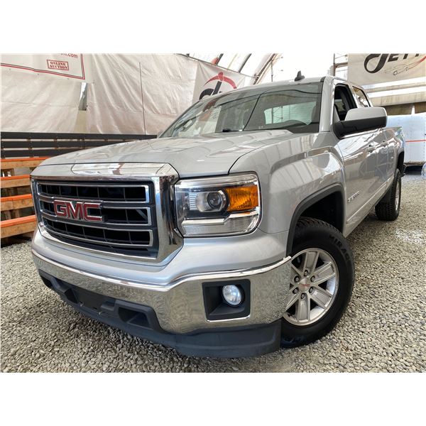 PARKSVILLE - 2015 GMC SIERRA GRAY 235824 KMS - 264887-3